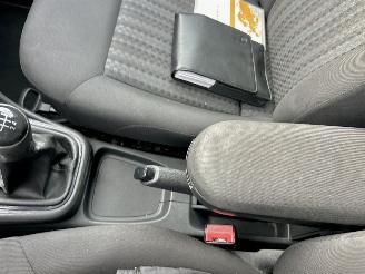 Volkswagen Polo 1.4 TDI 75pk BlueMotion 5drs - navi - clima - cruise - facelift - bleutooth - pdc v+a - front assist - privacy glass picture 28