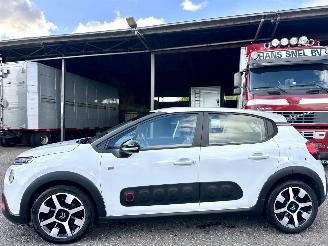 Damaged car Citroën C3 1.2 PureTech 82pk ELLE - nap - navi - pdc - line assist - lmv - carplay - clima - cruise - grijs dak 2018/5