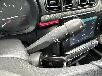 Citroën C3 1.2 PureTech 82pk ELLE - nap - navi - pdc - line assist - lmv - carplay - clima - cruise - grijs dak picture 28