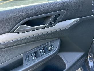 Volkswagen Golf 1.0 TSI 110pk 6-bak Life Edition 5drs - nap - virtual - carplay - front + line assist - sfeerverl - pdc v+a picture 40