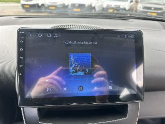Peugeot 107 Gereserveerd 1.0-12v automaat 68pk XS 5drs - nap - carplay - airco - 49dkm - elektr ramen - toerenteller picture 51