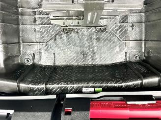 Mercedes C-klasse 200 218pk 9-traps aut + f1 AMG Launch Ed - pano - nap - 360cam - head up - sfeerverl - burmester - carbon - trekh picture 10