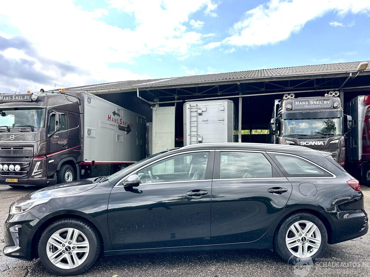 Kia Ceed Sportswagon 1.5 T-GDi 6-bak 160pk DynamicLine - nap - navi - camera - line assist - carplay - pdc - trekh