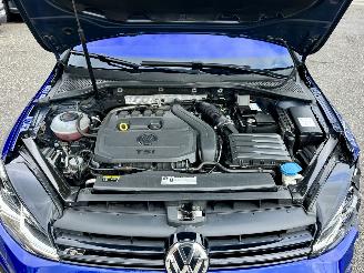 Volkswagen Golf 1.5 TSI is 150pk aut + f1 R-Line 5drs - pano - virtual - 19 inch - keyless - front + line assist - carplay - kameleon tint picture 14