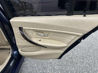 BMW 3-serie 328i xDrive 245pk aut + f1 M-Sport Ed High Exe - schuifdak - stuurverw - stoelverw v+a - Hud - keyless entry + start picture 63