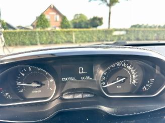 Peugeot 2008 1.2T 110pk PureTech Active - 96dkm nap - 1e eig - navi - clima - cruise - pdc v+a - volledig rijdbaar picture 16