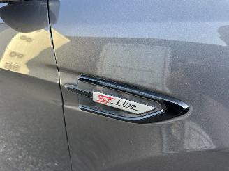 Ford Kuga 1.5 EcoB Turbo 150pk 6-bak ST-Line - nap - navi - xenon - park assist - leer + alcantara - zwarte hemel - keyless picture 83