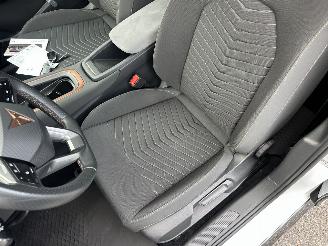 Cupra Born 62kWh 204pk aut Essential - 47dkm nap - sfeerverl - kuipstoelen - stuurverw - front + line assist picture 27