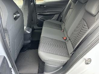 Cupra Born 62kWh 204pk aut Essential - 47dkm nap - sfeerverl - kuipstoelen - stuurverw - front + line assist picture 55