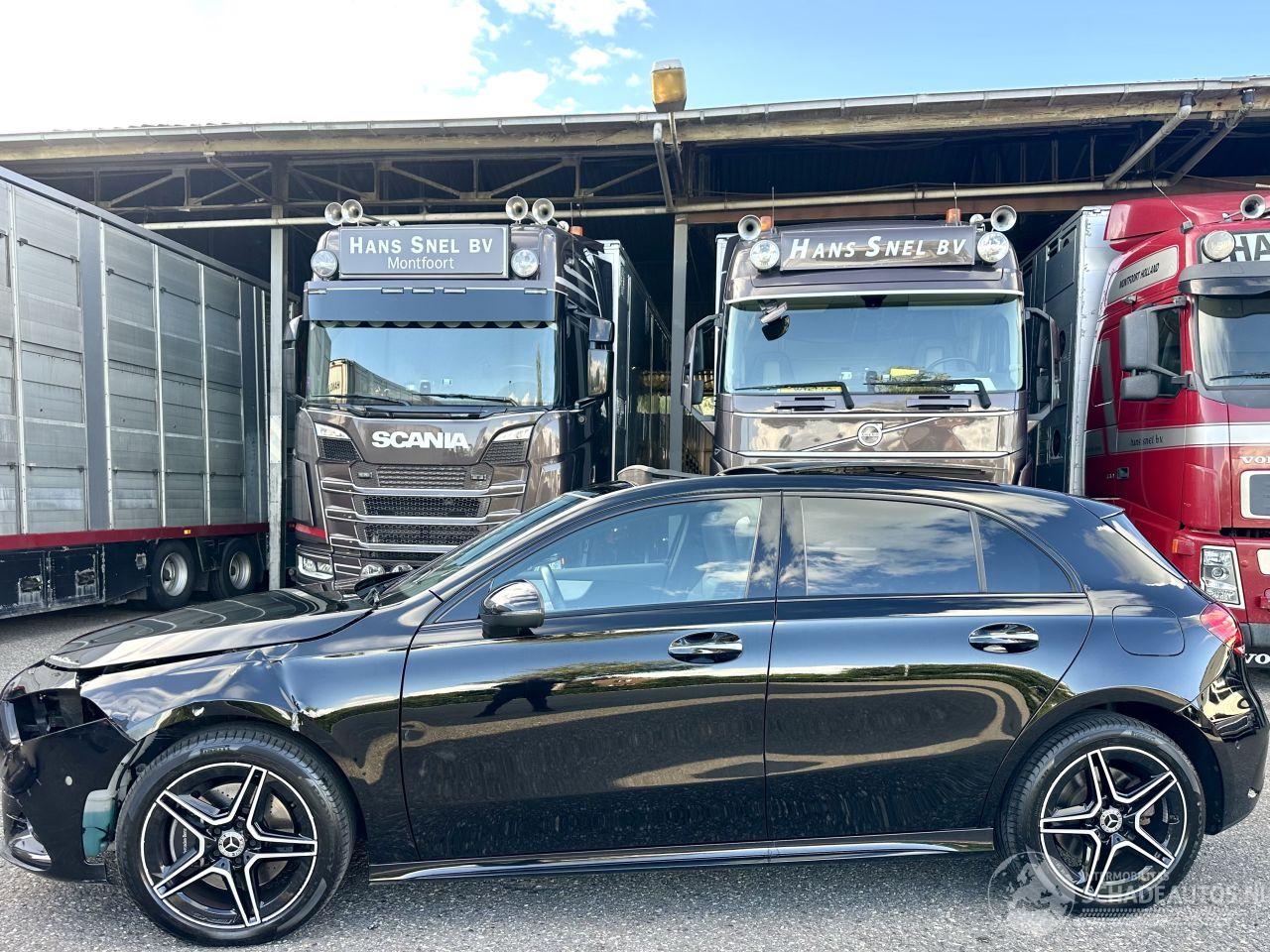 Mercedes A-klasse 250e aut + f1 AMG Bus Sol Limited - nap - pano - 1e eig - widescreen - sfeerverl - cam - front + line assist - keyless