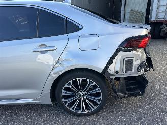 Toyota Corolla Gereserveerd 1.8 Hybrid 148pk aut first edition sedan - navi - camera - stuurverw - keyless - front + line + side assist picture 84