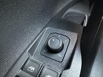 Volkswagen Polo 1.0 TSI 95pk R-Line 5drs - 20dkm nap - pano - 1e eig - 3x r-line - virtual - navi - front + park assist - acc - pdc - sfeerverl picture 33