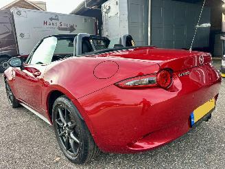 Mazda MX-5 Cabrio 1.5 SkyActiv-G 131pk 6-bak GT-M - bose - navi - leer - stoelverw - pdc - clima - cruise - keyless picture 7