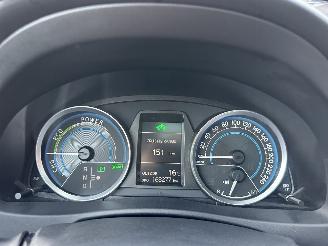 Toyota Auris Touring Sports 1.8 Hybrid aut 123pk L.Pro Exe - nap - pano - xenon - navi - camera - keyless - bearlock - pdc v+a picture 17