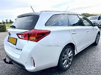 Toyota Auris Touring Sports 1.8 Hybrid aut 123pk L.Pro Exe - nap - pano - xenon - navi - camera - keyless - bearlock - pdc v+a picture 5
