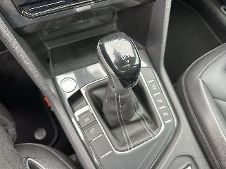 Volkswagen Tiguan 1.5 TSI 150pk aut + f1 R-Line - pano - virtual - stuurverw - leer + stoelverw - line + front + side + park assist picture 18