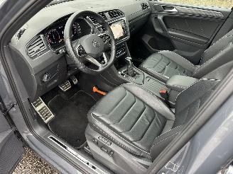 Volkswagen Tiguan 1.5 TSI 150pk aut + f1 R-Line - pano - virtual - stuurverw - leer + stoelverw - line + front + side + park assist picture 19