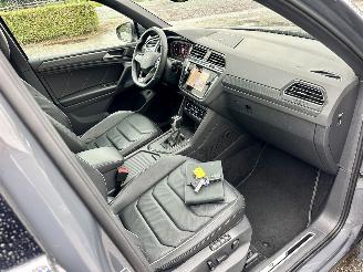 Volkswagen Tiguan 1.5 TSI 150pk aut + f1 R-Line - pano - virtual - stuurverw - leer + stoelverw - line + front + side + park assist picture 24