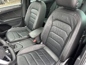 Volkswagen Tiguan 1.5 TSI 150pk aut + f1 R-Line - pano - virtual - stuurverw - leer + stoelverw - line + front + side + park assist picture 21
