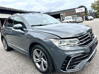 Volkswagen Tiguan 1.5 TSI 150pk aut + f1 R-Line - pano - virtual - stuurverw - leer + stoelverw - line + front + side + park assist picture 3