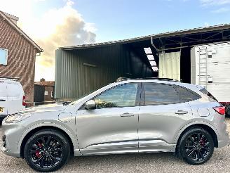 Voiture accidenté Ford Kuga 2.5 PHEV Plug-In Hybrid Aut 152pk ST-Line - pano - virtual - front + line + side + park assist - keyless 2020/12