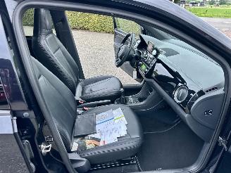 Volkswagen Up! 1.0 60pk High Up! Bluem. 5drs - nap - pano  - leer - stoelverw - airco - cruise - pdc - privacy glass picture 40