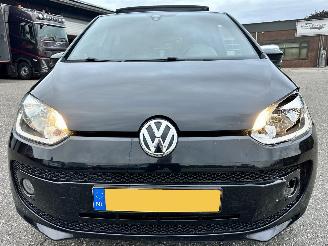 Volkswagen Up! 1.0 60pk High Up! Bluem. 5drs - nap - pano  - leer - stoelverw - airco - cruise - pdc - privacy glass picture 80