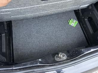 Volkswagen Up! 1.0 60pk High Up! Bluem. 5drs - nap - pano  - leer - stoelverw - airco - cruise - pdc - privacy glass picture 61