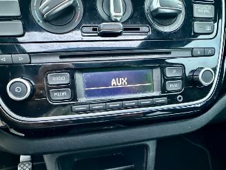 Volkswagen Up! 1.0 60pk High Up! Bluem. 5drs - nap - pano  - leer - stoelverw - airco - cruise - pdc - privacy glass picture 38