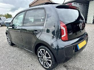 Volkswagen Up! 1.0 60pk High Up! Bluem. 5drs - nap - pano  - leer - stoelverw - airco - cruise - pdc - privacy glass picture 4