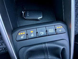 Kia Stonic 1.0 T-GDi MHEV 101pk GT-Line - nap - 1e eig - navi - camera - 1/2 leer - stuur + stoelverw - keyless entry + start picture 17