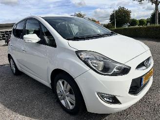 Hyundai Ix20 1.6i i-Vision 125pk Automaat - 76dkm nap - navi - dvd - camera - pdc - clima - cruise - aux - usb picture 4