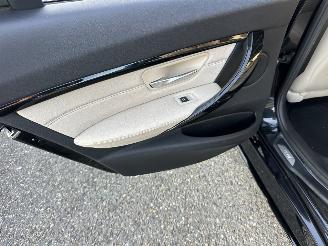 BMW 3-serie 330e 245pk 8-traps aut M-Sport - schuifdak - nap - spoilers - leer - verlaagd - pdc - plug-in hybrid - facelift model picture 39