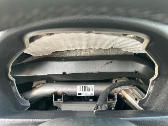 BMW 3-serie 330e 245pk 8-traps aut M-Sport - schuifdak - nap - spoilers - leer - verlaagd - pdc - plug-in hybrid - facelift model picture 55