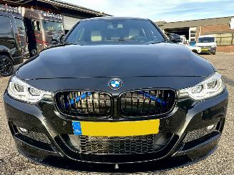BMW 3-serie 330e 245pk 8-traps aut M-Sport - schuifdak - nap - spoilers - leer - verlaagd - pdc v+a - plug-in hybrid - facelift model picture 3