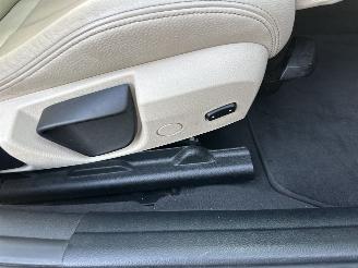 BMW 3-serie 330e 245pk 8-traps aut M-Sport - schuifdak - nap - spoilers - leer - verlaagd - pdc - plug-in hybrid - facelift model picture 26
