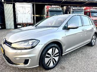 Volkswagen e-Golf 136pk dsg aut Highline - nap - facelift - navi - acc - front assist - cruise - pdc v+a - rijdbaar picture 2