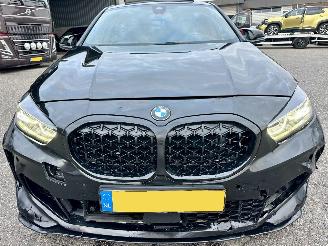 BMW 1-serie M135i xDrive 306pk aut + f1 High Exe M-Sport Performance - pano - hud - harman/kardon - keyless - kuipstoelen picture 85