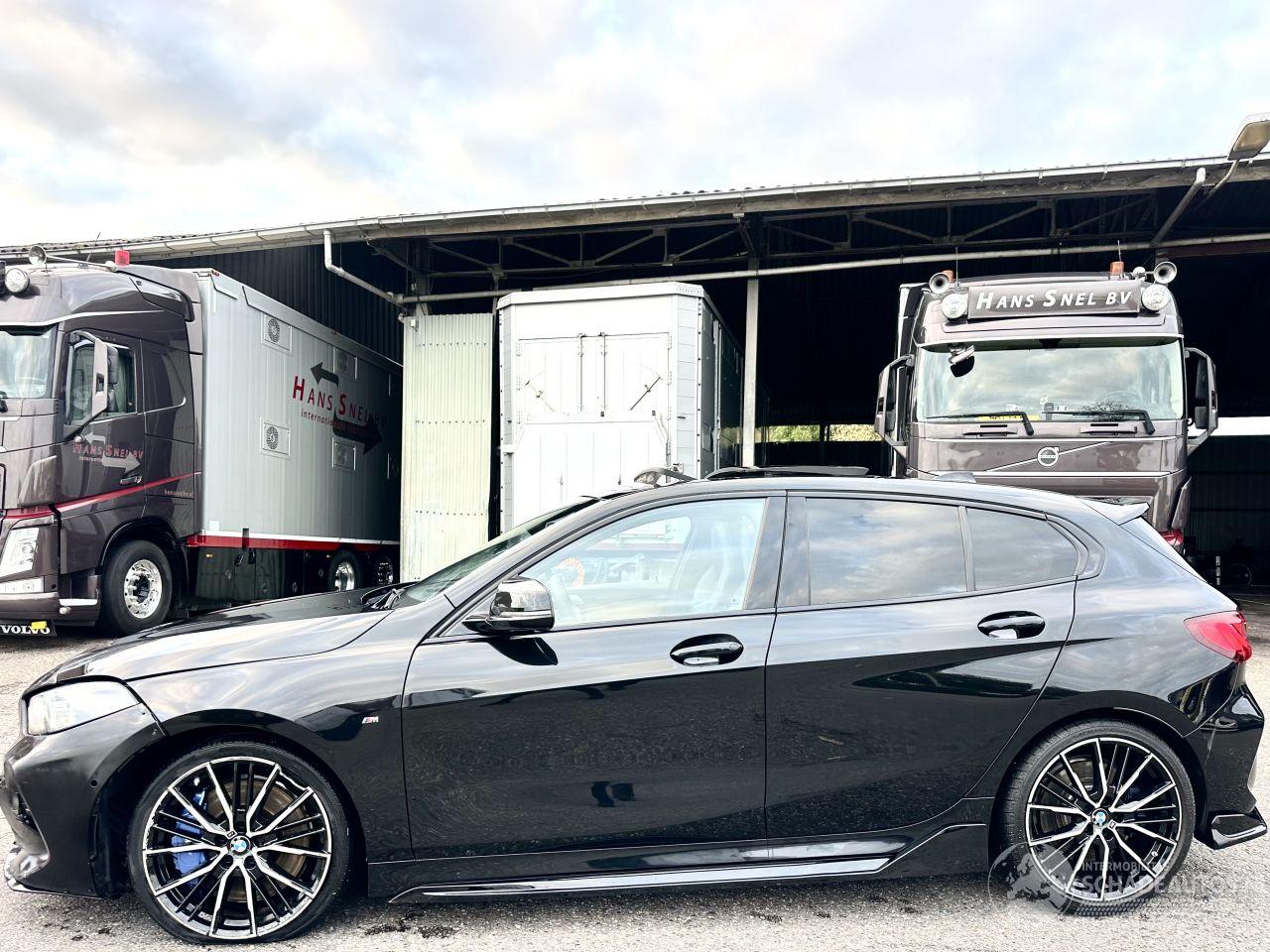 BMW 1-serie M135i xDrive 306pk aut + f1 High Exe M-Sport Performance - pano - hud - harman/kardon - keyless - kuipstoelen