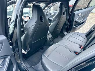 BMW 1-serie M135i xDrive 306pk aut + f1 High Exe M-Sport Performance - pano - hud - harman/kardon - keyless - kuipstoelen picture 29