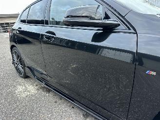 BMW 1-serie M135i xDrive 306pk aut + f1 High Exe M-Sport Performance - pano - hud - harman/kardon - keyless - kuipstoelen picture 79