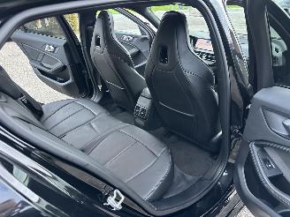 BMW 1-serie M135i xDrive 306pk aut + f1 High Exe M-Sport Performance - pano - hud - harman/kardon - keyless - kuipstoelen picture 18