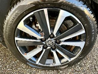Toyota Yaris Cross 1.5 Hybrid 93pk aut Launch Edition - head up - leer - stuur/stoelverw - elektr klep - front + line + side assist picture 68