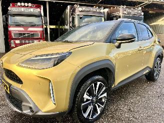 Toyota Yaris Cross 1.5 Hybrid 93pk aut Launch Edition - head up - leer - stuur/stoelverw - elektr klep - front + line + side assist picture 2