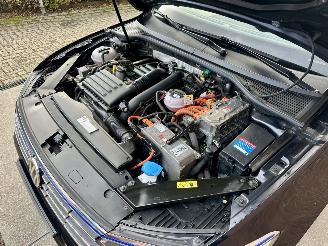 Volkswagen Passat GTE 1.4 TSI aut Highline sedan - nap - navi - acc - front assist - leer + alcantara + stoelverw - pdc v+a picture 96