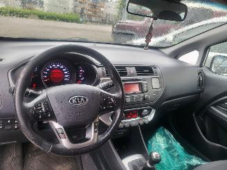 Kia Rio 1.2 cvvt  Super pack 5 drs picture 3
