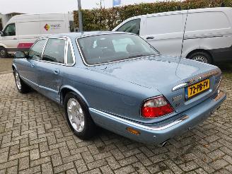 Jaguar Xj-8 4.0  SOVEREIGN   N.A.P  rijdbaar  top jongtimer picture 6