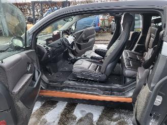 BMW i3 i3 S 120Ah 42 kWh RoadStyle Edition 1 van 1000 nwprijs € 50000.- picture 23