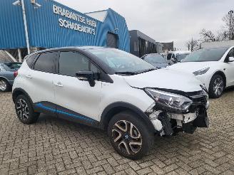 Unfallwagen Renault Captur AUTOMAAT 24000 KM UNIEK Captur 1.2 TCe Wave 2017/5