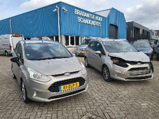 Vaurioauto  passenger cars Ford B-Max 2xB-Max 1xAUTOMAAT 1.6 TI-VCT Titanium 1x 1.0 EcoBoost Titanium 1 KOOP 2015/8